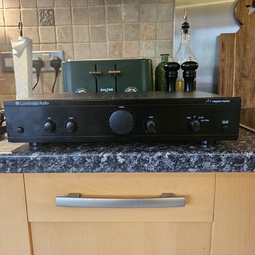 Cambridge audio stereo - audio,