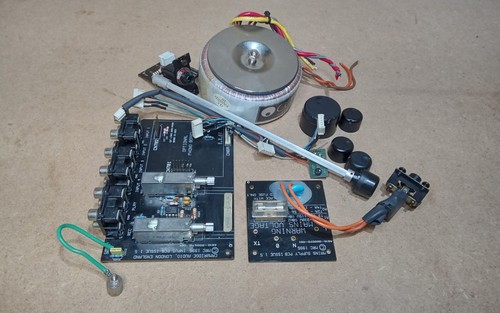 Cambridge audio amplifier - audio,
